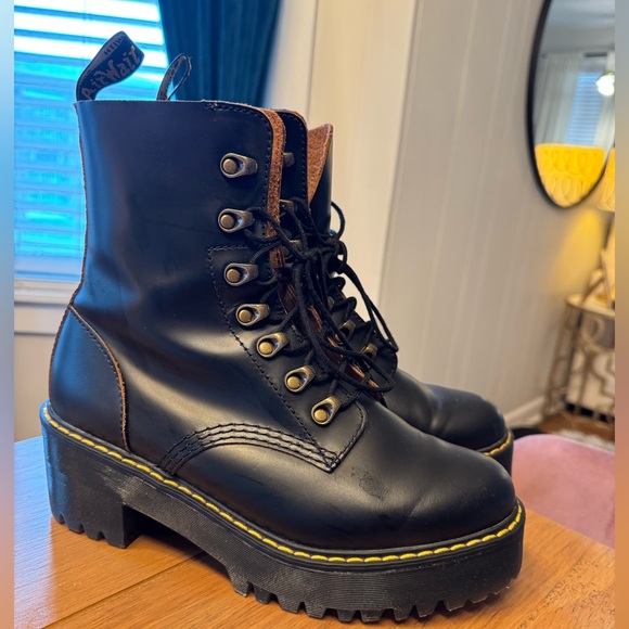 LEONA WOMEN'S VINTAGE SMOOTH LEATHER HEELED BOOTS - Picture 7 of 11